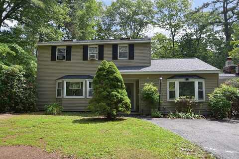 29 Scout Trail, Ridge, NY 11961