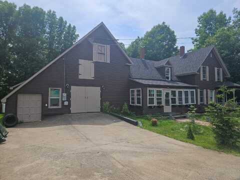 29 River Street, Strong, ME 04983