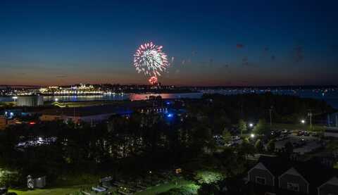 148 Breakwater Drive, South Portland, ME 04106