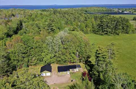 3 Reeds Lane, Belfast, ME 04915