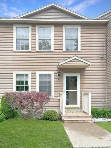 1016 State Street, Bangor, ME 04401