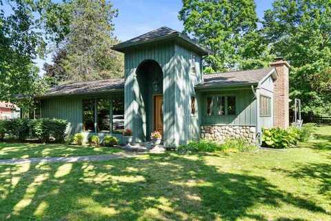 1020 SHIRE, PETOSKEY, MI 49770