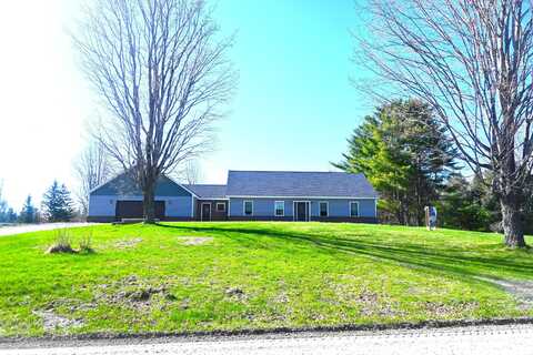 18 Castle Road, Harmony, ME 04942