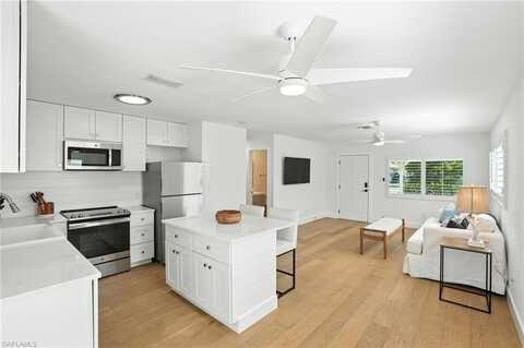 1324 Highlands, NAPLES, FL 34103