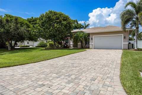 151 Fairway, NAPLES, FL 34110
