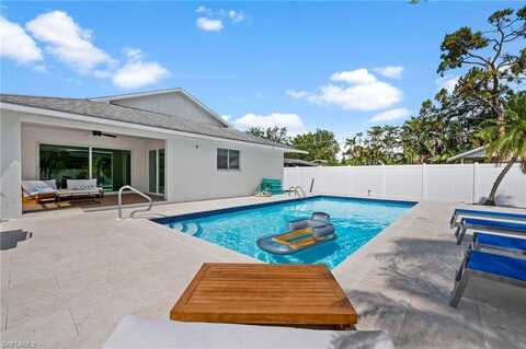 664 102nd, NAPLES, FL 34108