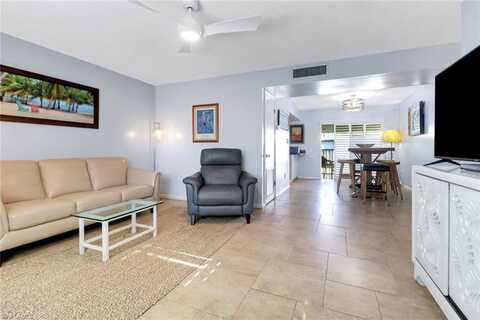 788 Park Shore, NAPLES, FL 34103