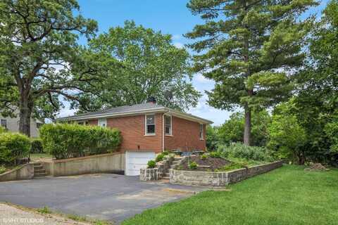 200 Eastwood Court, Port Barrington, IL 60010