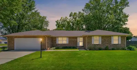 704 Wesley Avenue, Savoy, IL 61874
