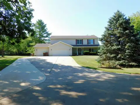 565 Sandra Circle, Freeport, IL 61032