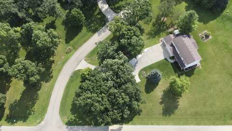 565 Sandra Circle, Freeport, IL 61032