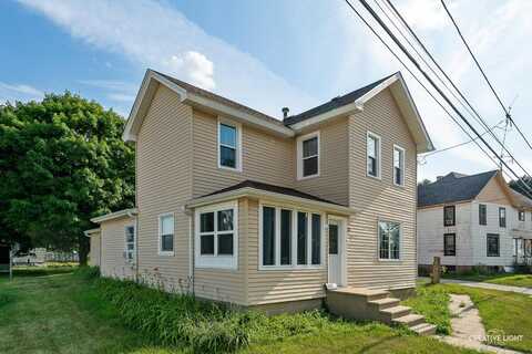529 W Lincoln Avenue, Hinckley, IL 60520