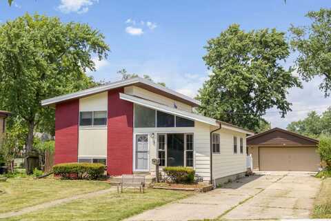 720 W Terrace Street, Villa Park, IL 60181
