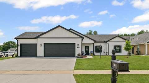 1807 E Fairfield Circle, Urbana, IL 61802