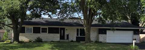 1016 W Blackhawk Drive, Byron, IL 61010