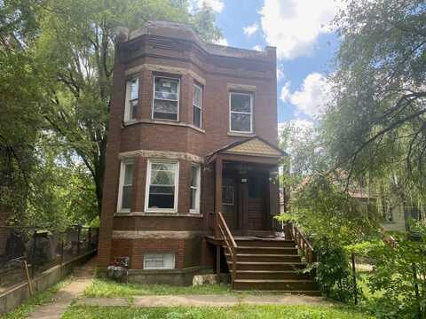 129 E Kensington Avenue, Chicago, IL 60628