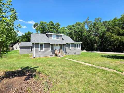 3823 E Wonder Lake Road, Wonder Lake, IL 60097