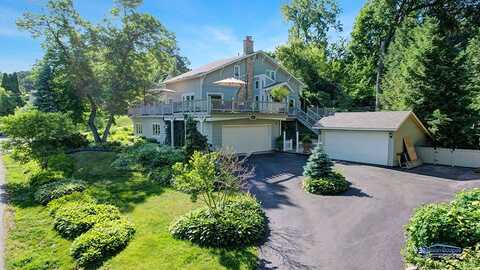 28693 W Ravine Drive, Barrington, IL 60010