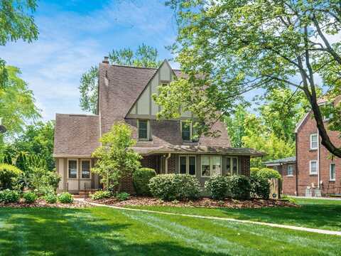 2629 E Broad Street, Columbus, OH 43209