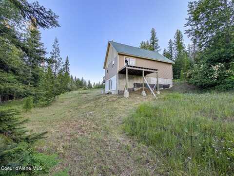 699 Granite Ridge Rd, Priest River, ID 83856