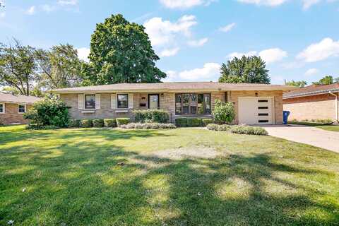 731 Bishop Court, Bradley, IL 60915