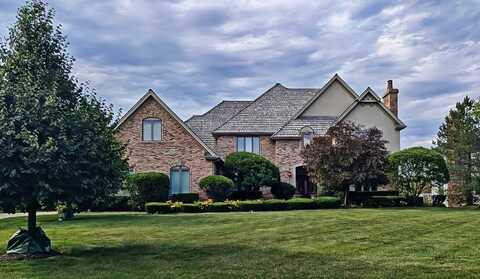 14590 S Somerset Circle, Green Oaks, IL 60048