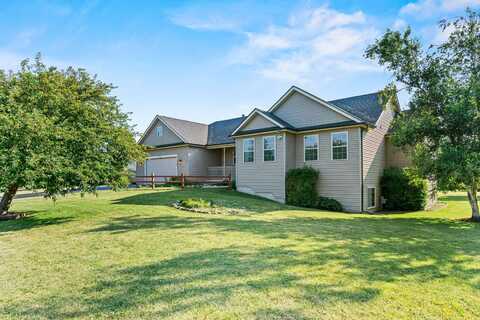 3560 White Tail Drive, Wonder Lake, IL 60097
