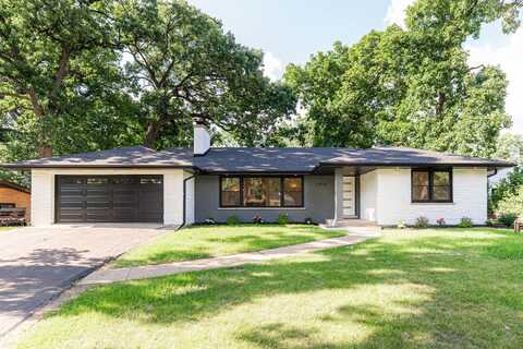22w320 Lawrence Avenue, Medinah, IL 60157