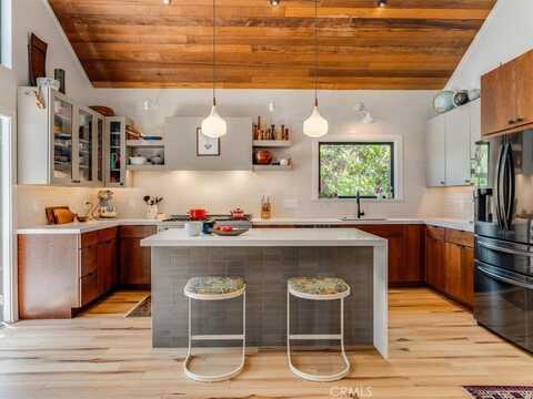 1750 La Luna Court, San Luis Obispo, CA 93405