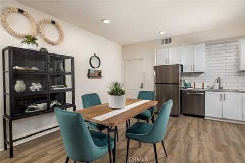 39261 Delhaven St., Murrieta, CA 92563