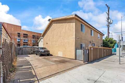 6102 S San Pedro Street, Los Angeles, CA 90003