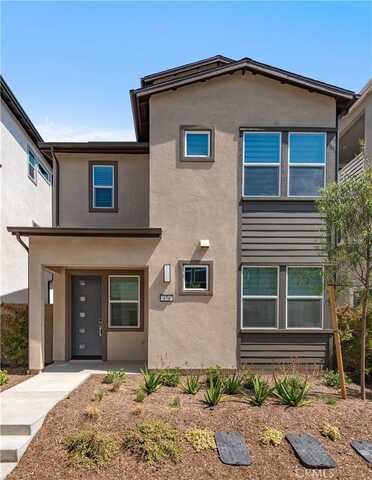 474 Lobata, Irvine, CA 92618