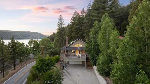 38960 North Shore Drive, Fawnskin, CA 92333