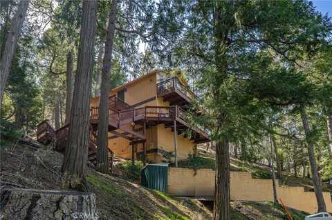 24333 Horst Drive, Crestline, CA 92325