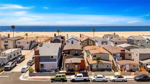 217 E Balboa Boulevard, Newport Beach, CA 92661