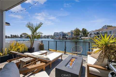 3682 Montego Drive, Huntington Beach, CA 92649
