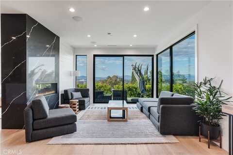14614 Round Valley Drive, Sherman Oaks, CA 91403