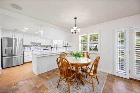 19177 White Dove Lane, Riverside, CA 92508