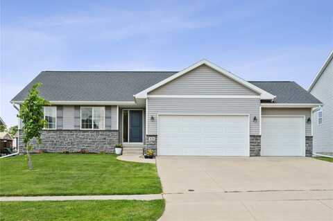 820 Oak Park Circle, Marion, IA 52302