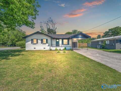 816 Clearview Street, Decatur, AL 35601