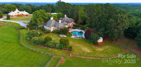 650 Golf Course Road, Columbus, NC 28722
