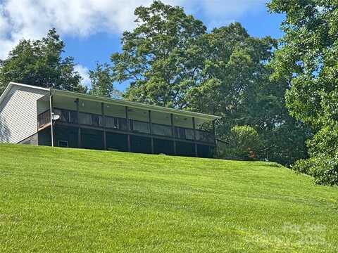 1586 Arbuckle Road, Burnsville, NC 28714