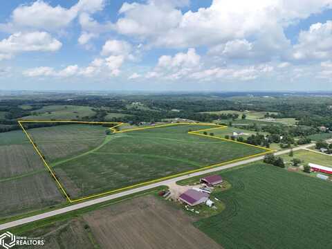 260 Prairie Chapel Rd., Central City, IA 52214