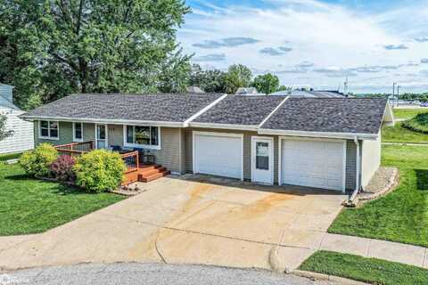 915 Maplecrest Drive, Harlan, IA 51537