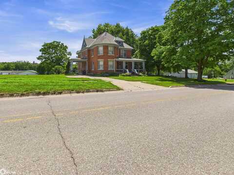 504 Washington, Bonaparte, IA 52620