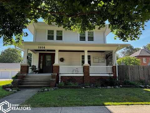 1314 Des Moines Street, Webster City, IA 50595