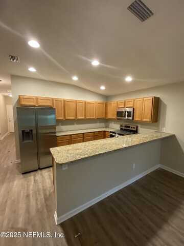 459 MILWAUKEE Avenue, Orange Park, FL 32073