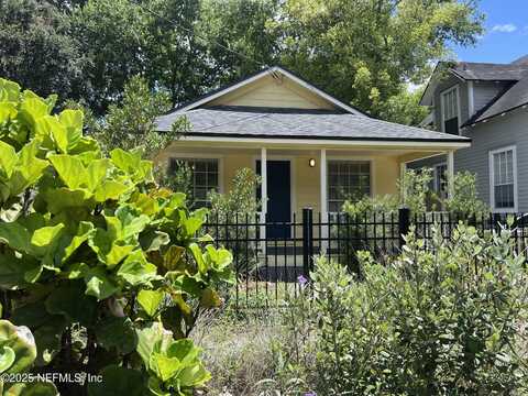 426 WALNUT Court, Jacksonville, FL 32206