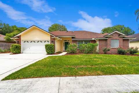 5717 S LAKE FERN Drive, Jacksonville, FL 32258
