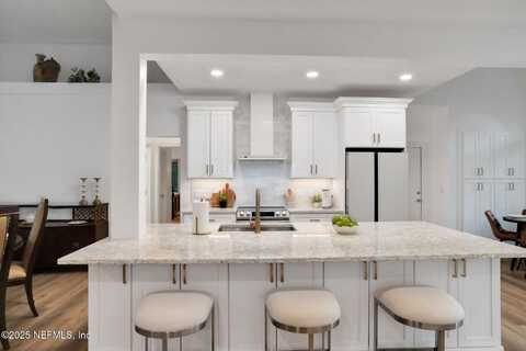 100 SURREY Lane, Ponte Vedra Beach, FL 32082